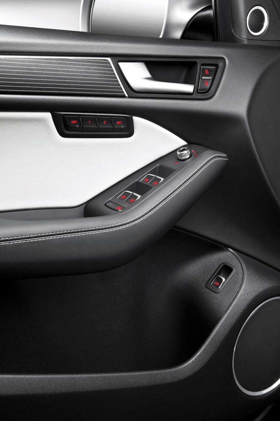 Детали интерьера Audi SQ5 TDI (8R) 2013 года  (WW) (фото 27 из 73)